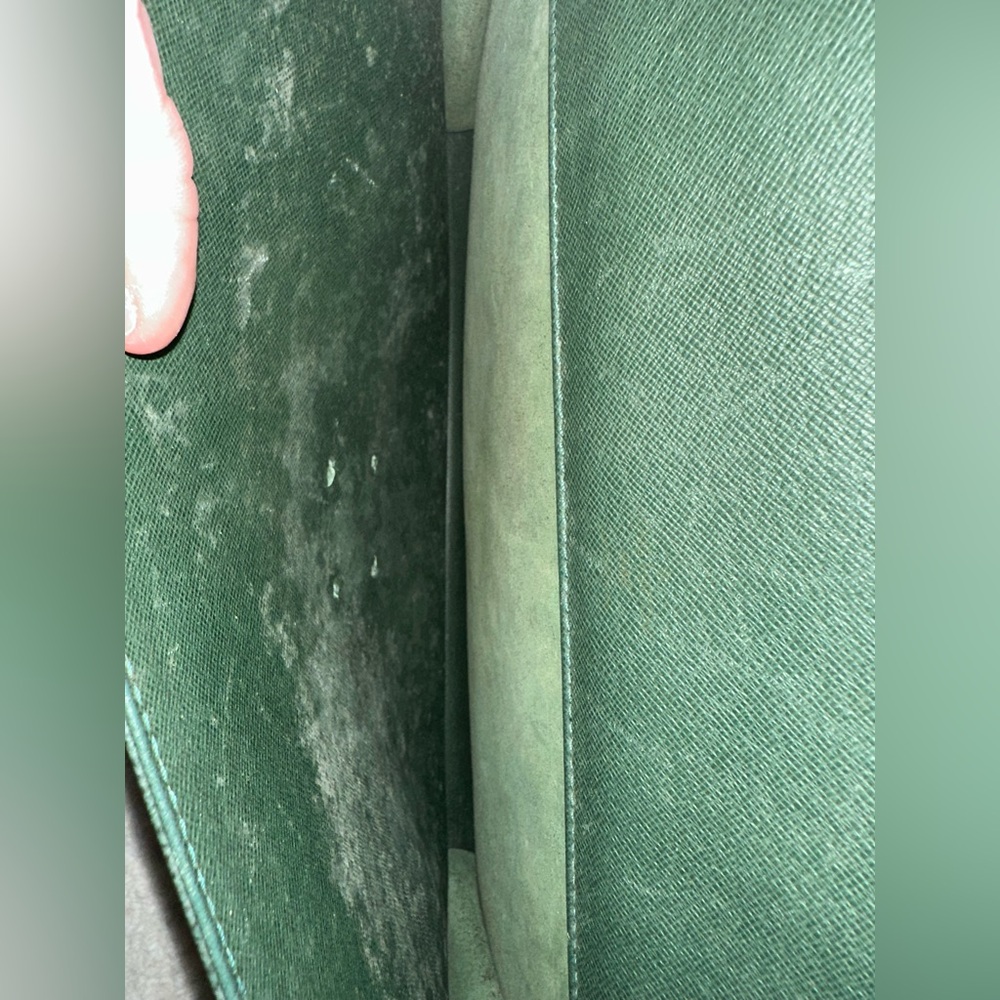 Louis Vuitton Large Green Taiga Leather Briefcase - Picture 7 of 12